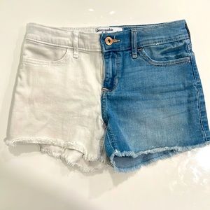 Abercrombie & Fitch mid rise denim short - size 11/12